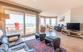 Wonderful 3Br Apartment With Sublime Seaviews